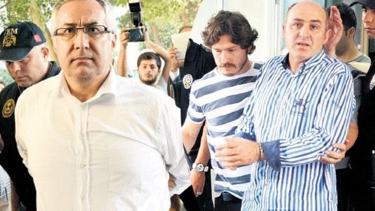 İlk kumpas davasında müdürlere ceza yağdı