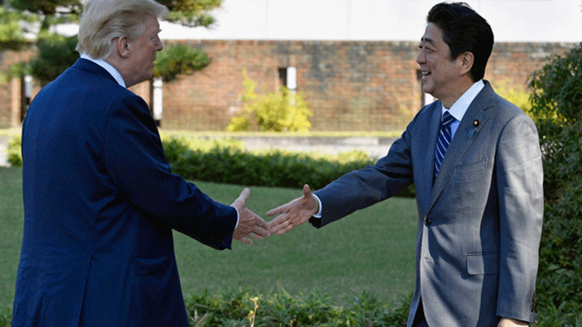 Trump'ın çok konuşulacak Asya turu başladı! Dünyaya Japonya'dan ilk mesaj
