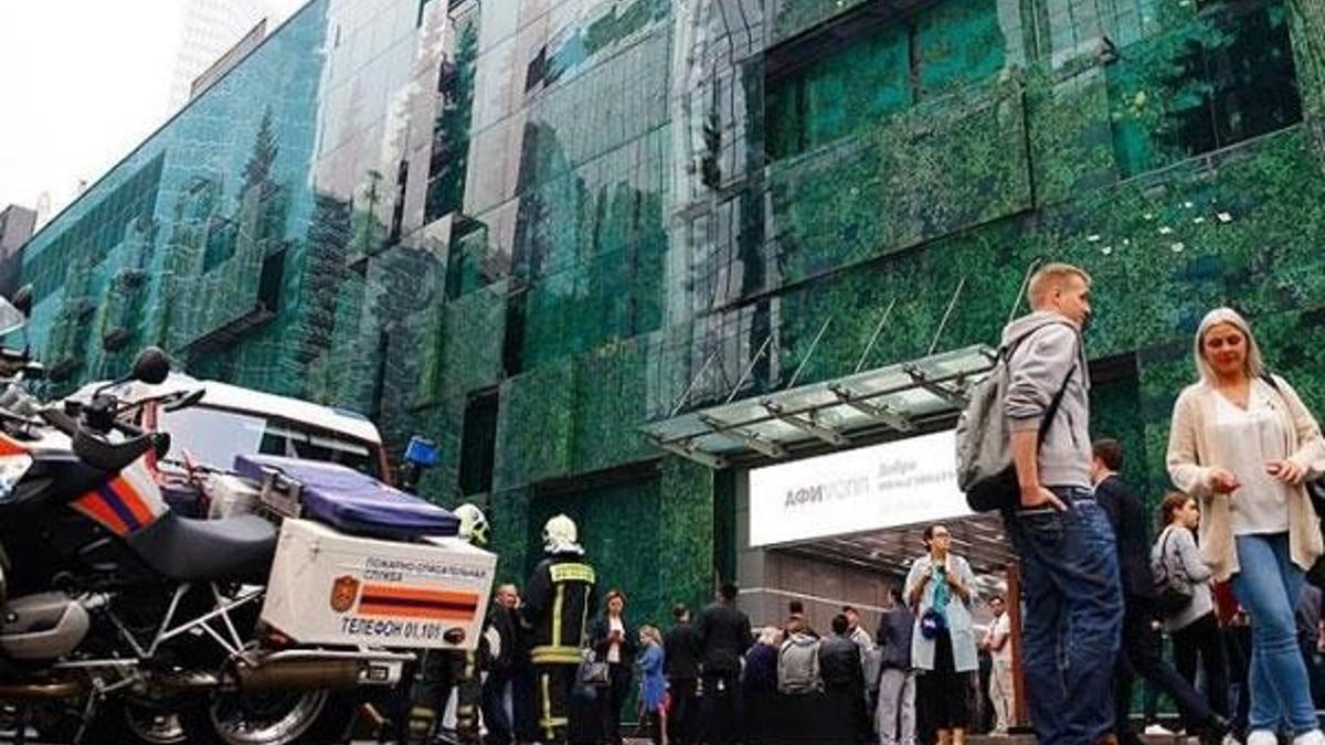 Rusya'da alarm! Binlerce kişi tahliye edildi