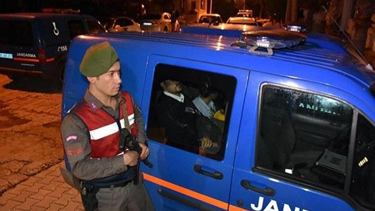 Yunanistan'a kaçmaya çalışan 11 FETÖ'cü yakalandı