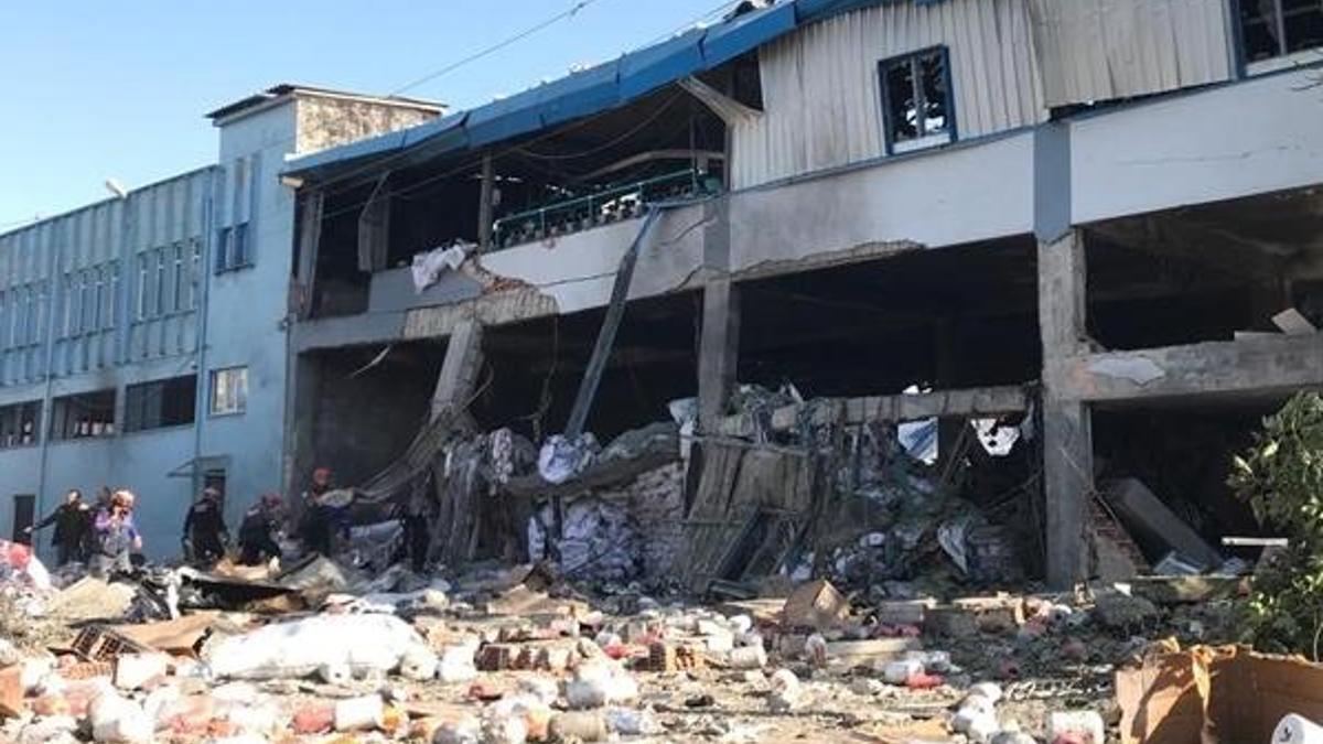 Son dakika... Bursa'da boya fabrikasında patlama! Ölü sayısı 5'e yükseldi