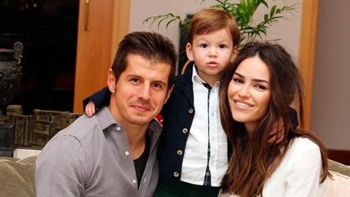 Emre Belözoğlu'ndan eşine 3.1 milyonluk doğum hediyesi