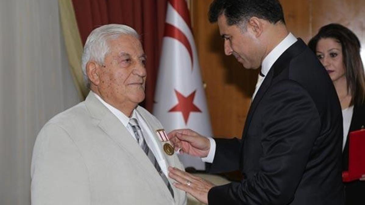 Kıbrıs gazilerine 43 yıl sonra madalya