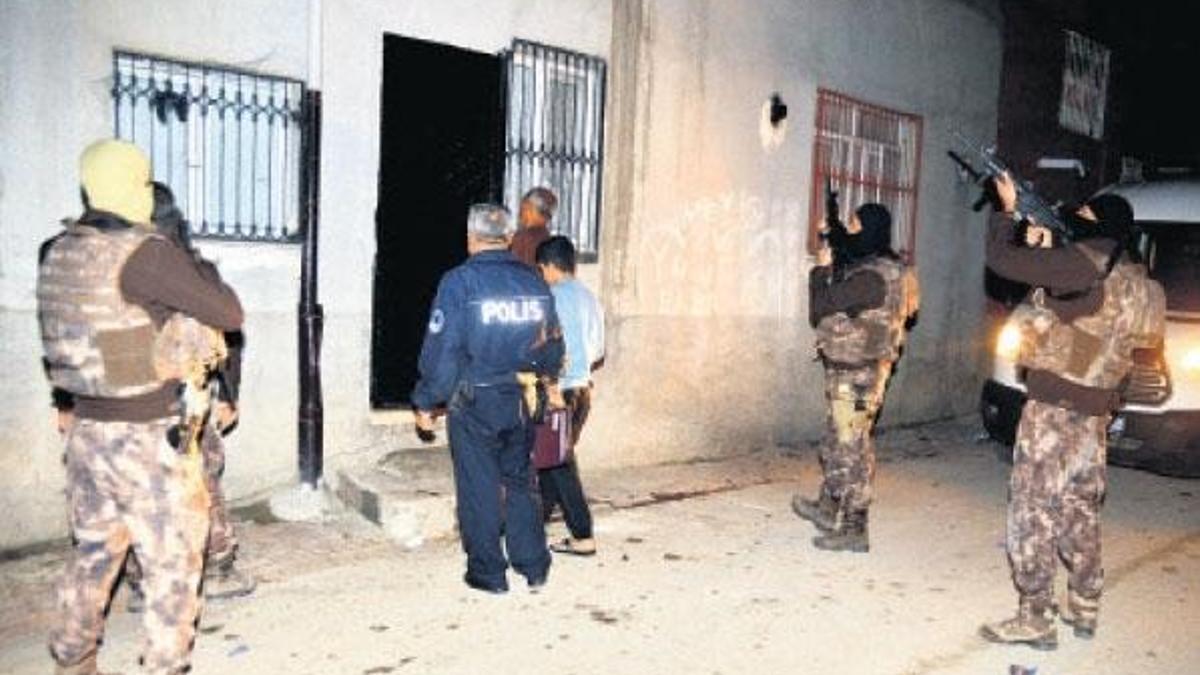 800 DEAŞ teröristi Türkiye’ye girdi!