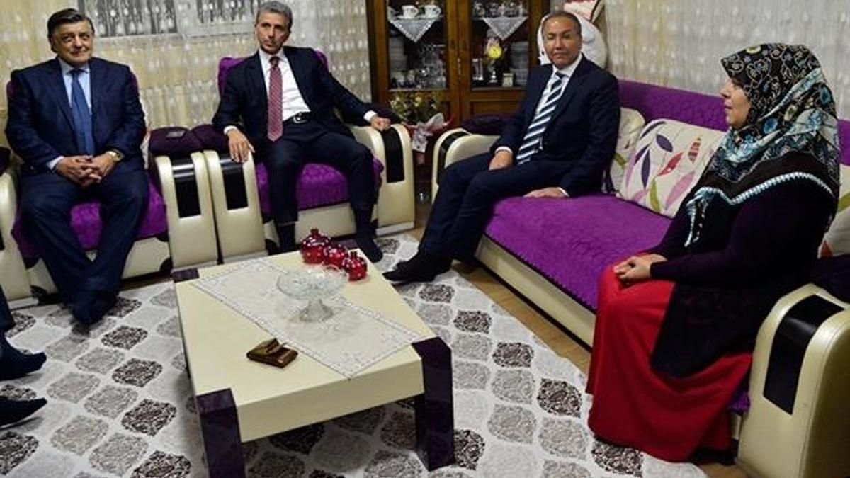 Aslan’ın ailesine taziye ziyareti