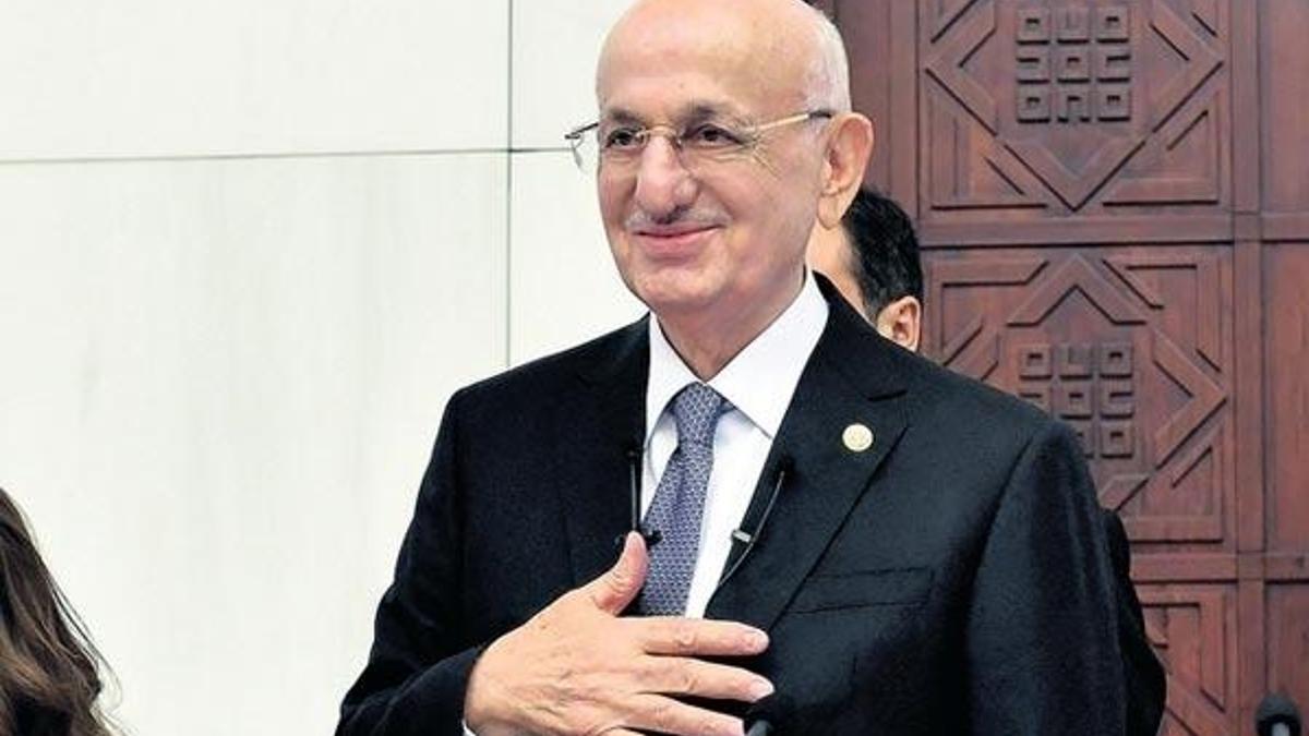 Kahraman yeniden aday