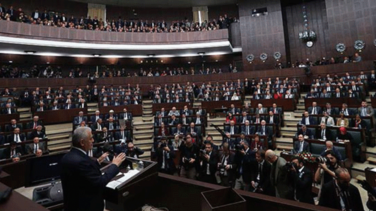 AK Parti Grubunda bugün seçim yapılacak