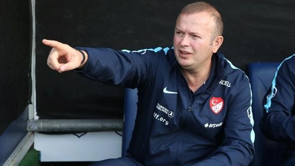 Abdullah Ercan: "Süper Lig’de ilk 11 oynayan sadece 3 oyuncumuz var"
