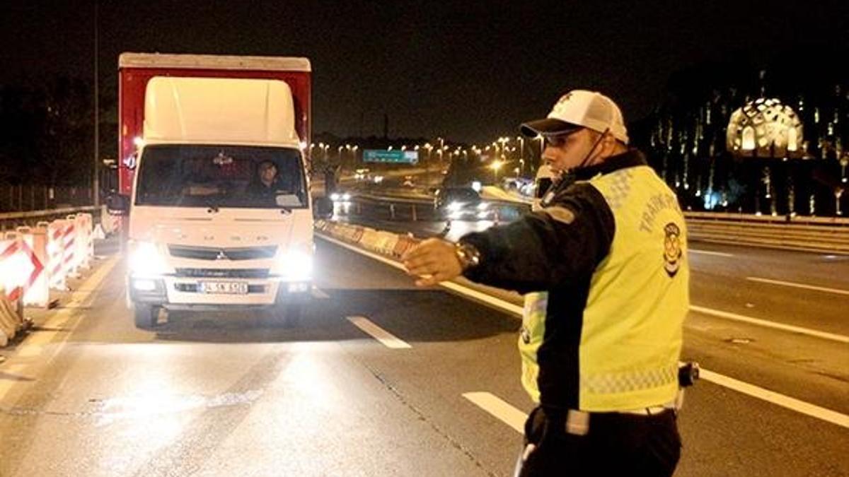 Köprüden kaçak geçmeye çalışan sürücülere ceza yağdı