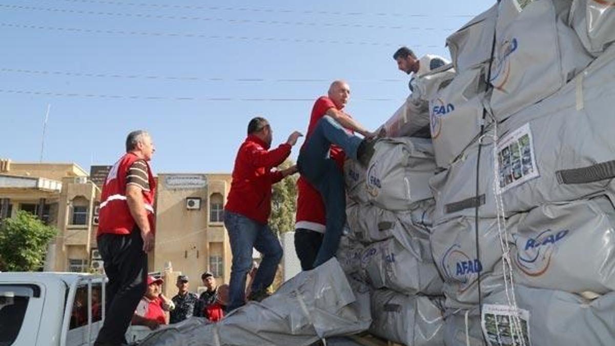 Türk Kızılayı'ndan deprem bölgesine gıda yardımı