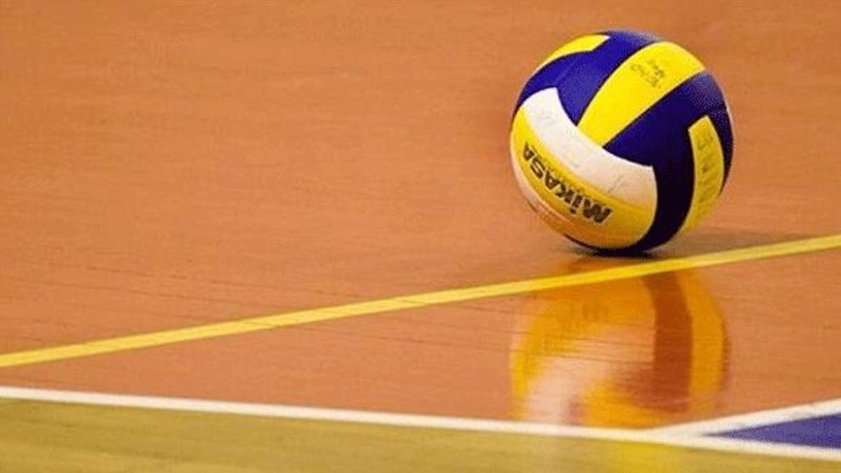 Veteran voleybolcu maçta kalp krizi geçirdi