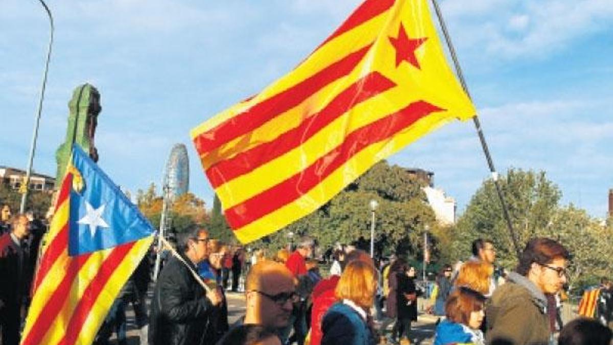 İspanya, Katalanları vergiyle ikna edecek