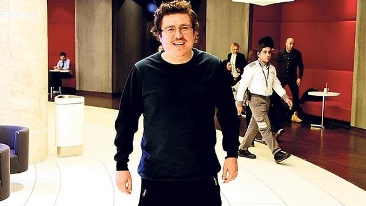 3 Adam düğünde