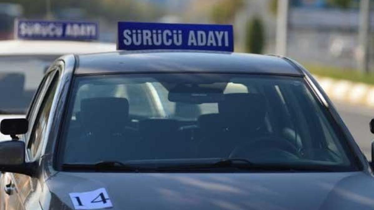 Ehliyet sınavı hangi tarihte yapılacak?