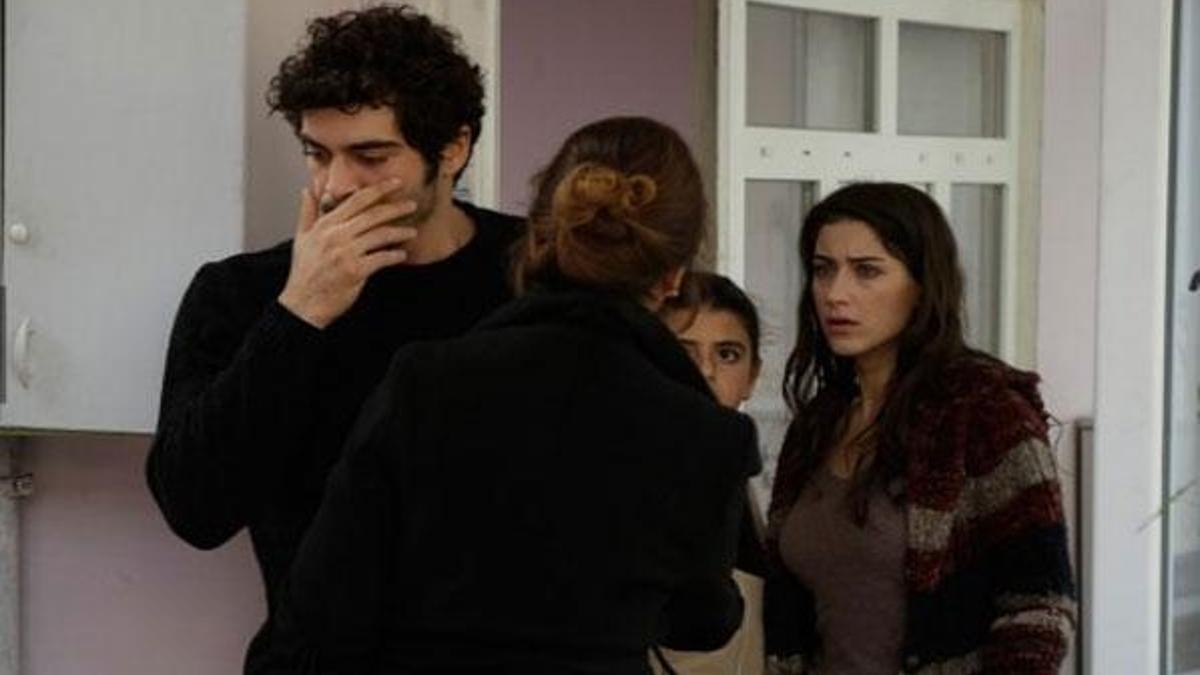 Bizim Hikaye 11. yeni bölümde Şükran evi terk ediyor!