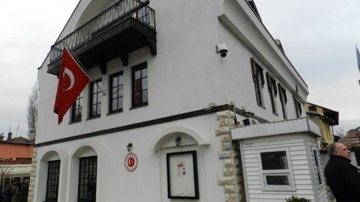 Türkiye'nin Prizren Başkonsolosluğuna molotofkokteyli atanlara hapis cezası