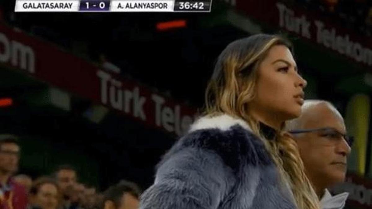 Maicon'un eşinden olay hareket!