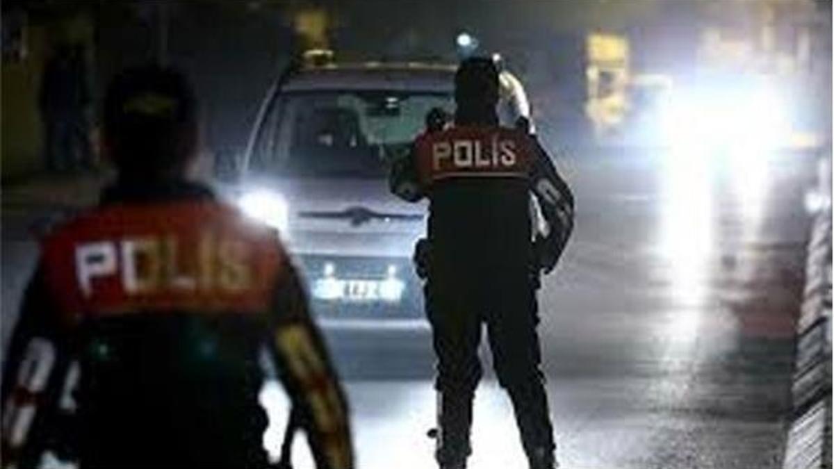 Ankara'da otomobilden polise ateş açıldı