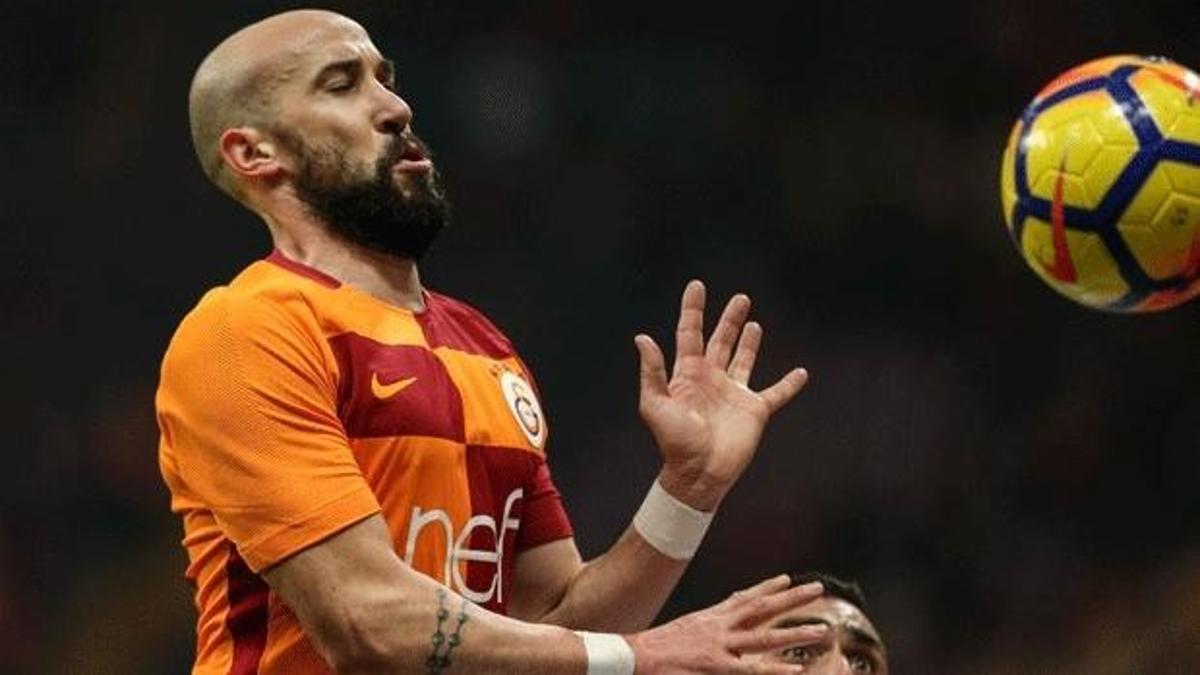Galatasaraylı futbolcu Latovlevici ameliyat edildi