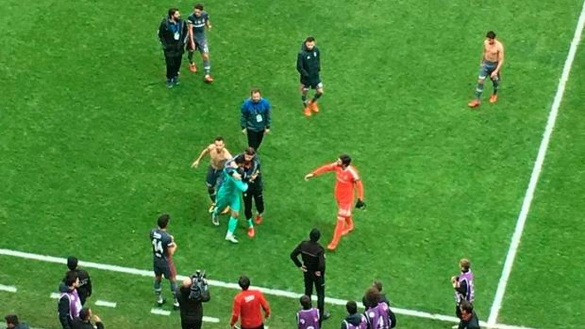 Manisaspor kalecisiden isyan! 'Ayıptır!'