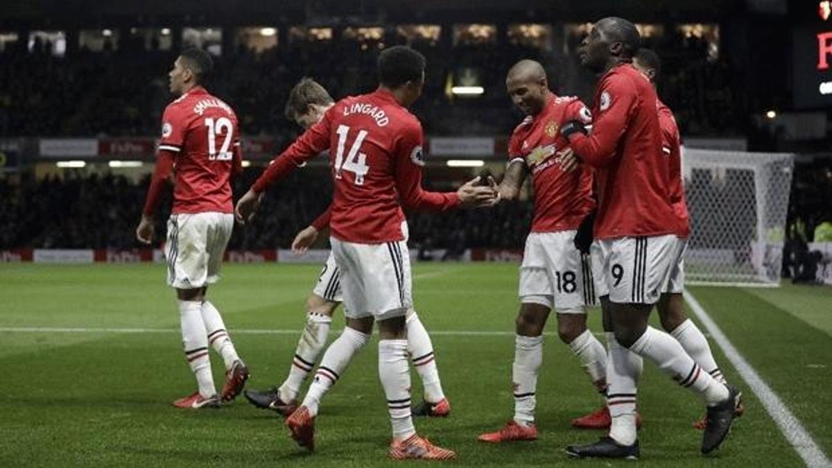 Manchester United zirve takibini sürdürdü