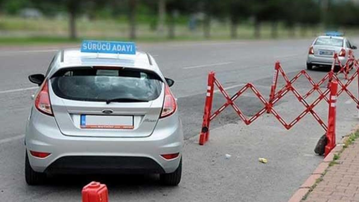 Ehliyet sınavı ne zaman yapılacak? Tarih açıklandı...
