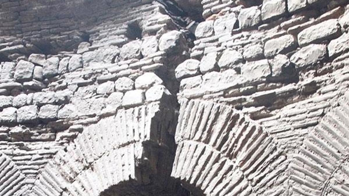 Dünya mirasına ‘çatlak ölçer’