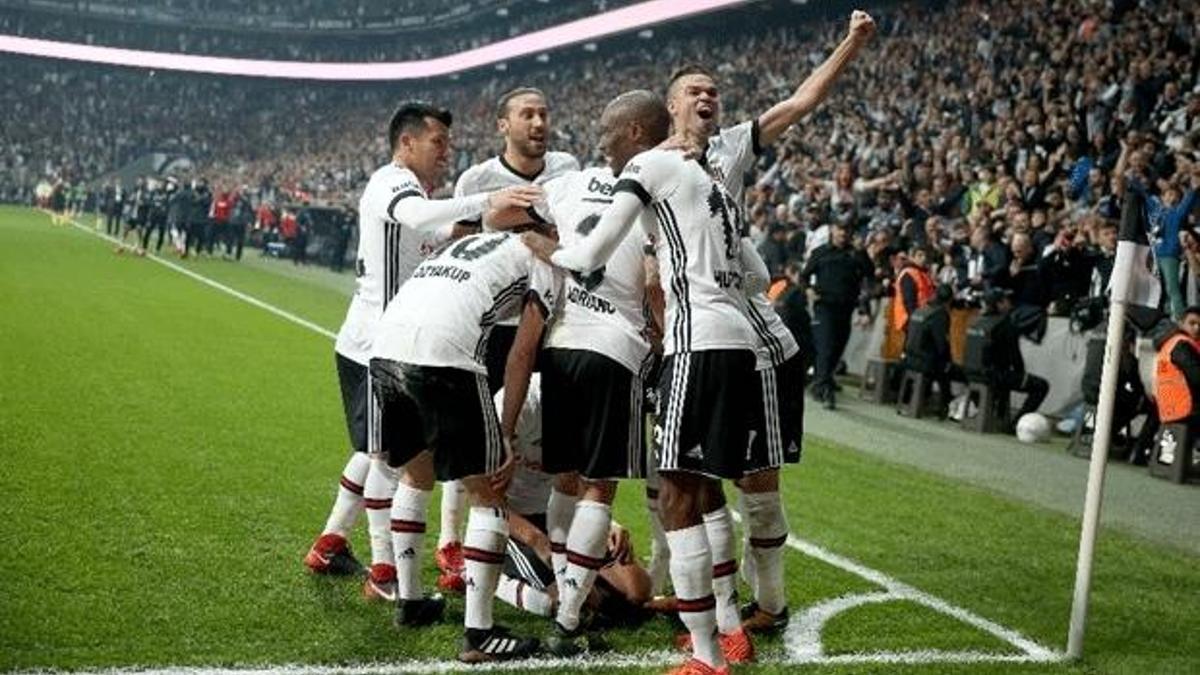 Vodafone Park'ta Beşiktaş resitali!