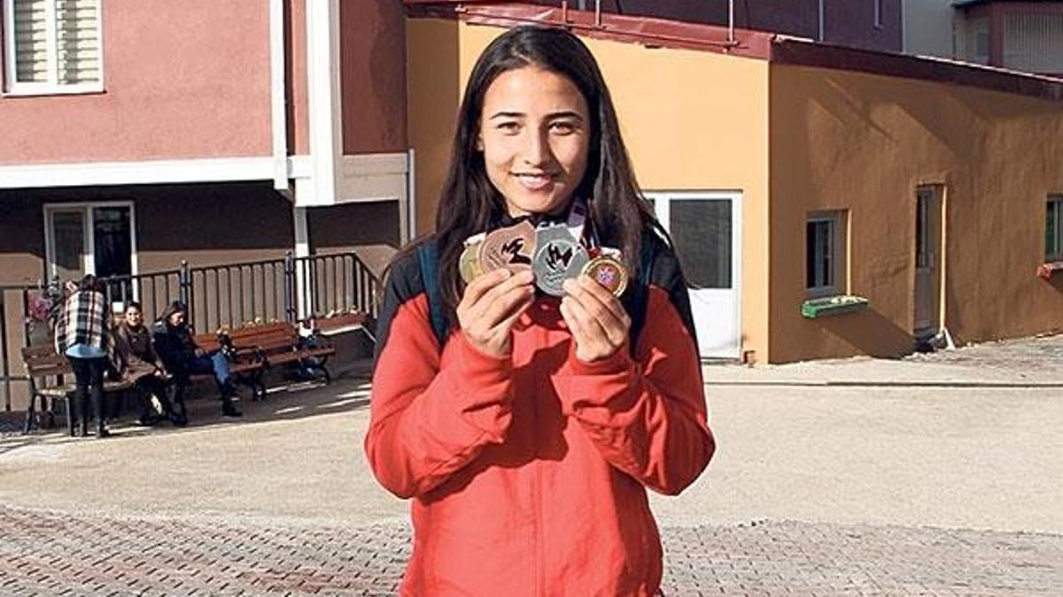 Karanlık dünyanın şampiyon yıldızı