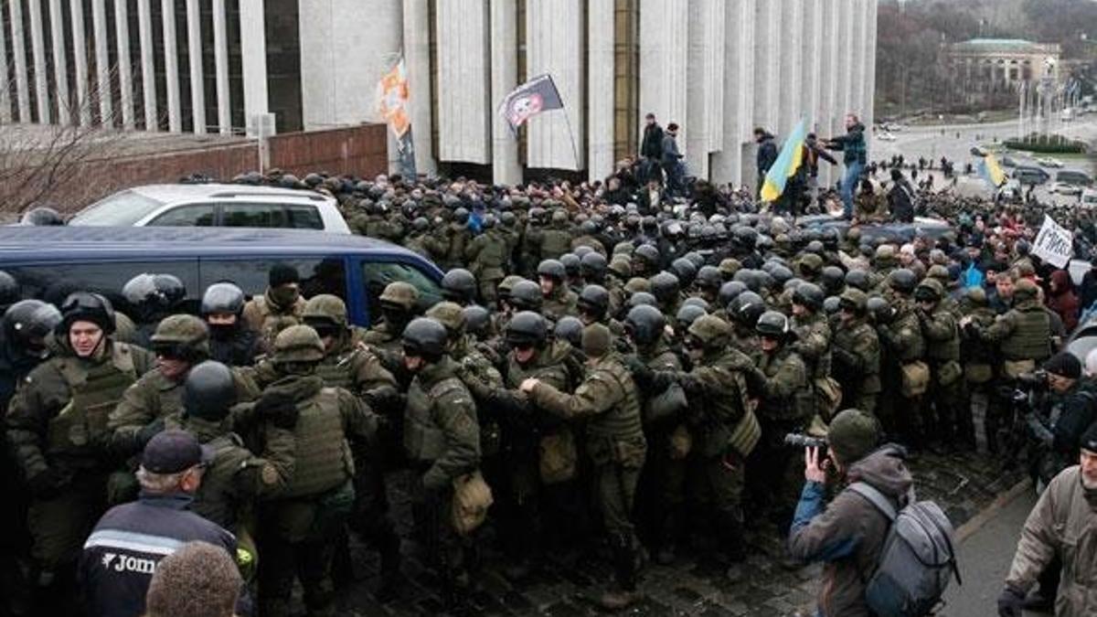 Eski Gürcistan Cumhurbaşkanı gözaltına alındı