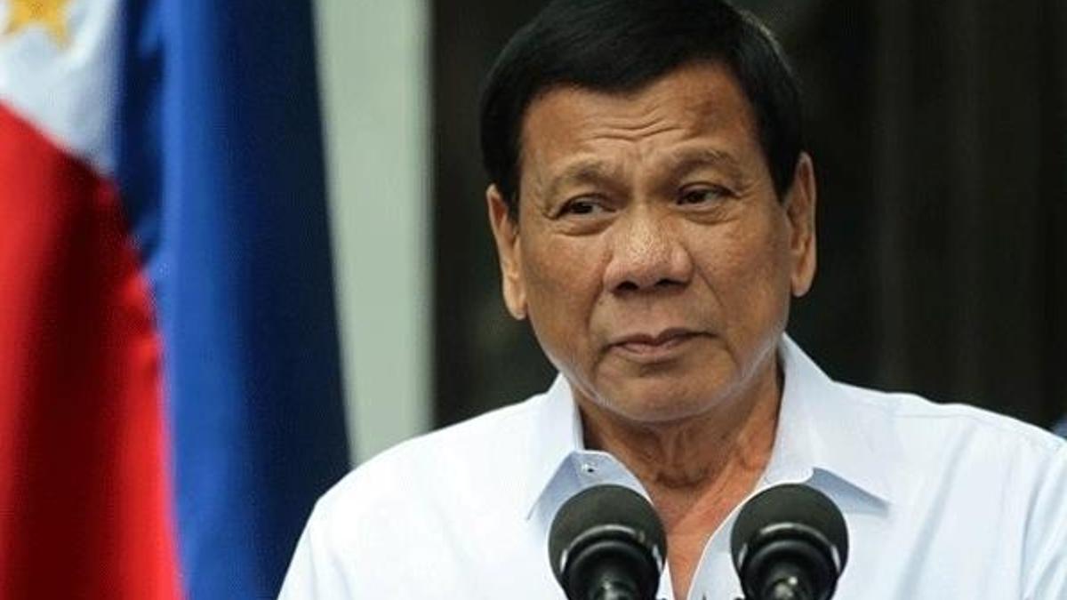 Duterte komünist isyancıları terörist ilan etti