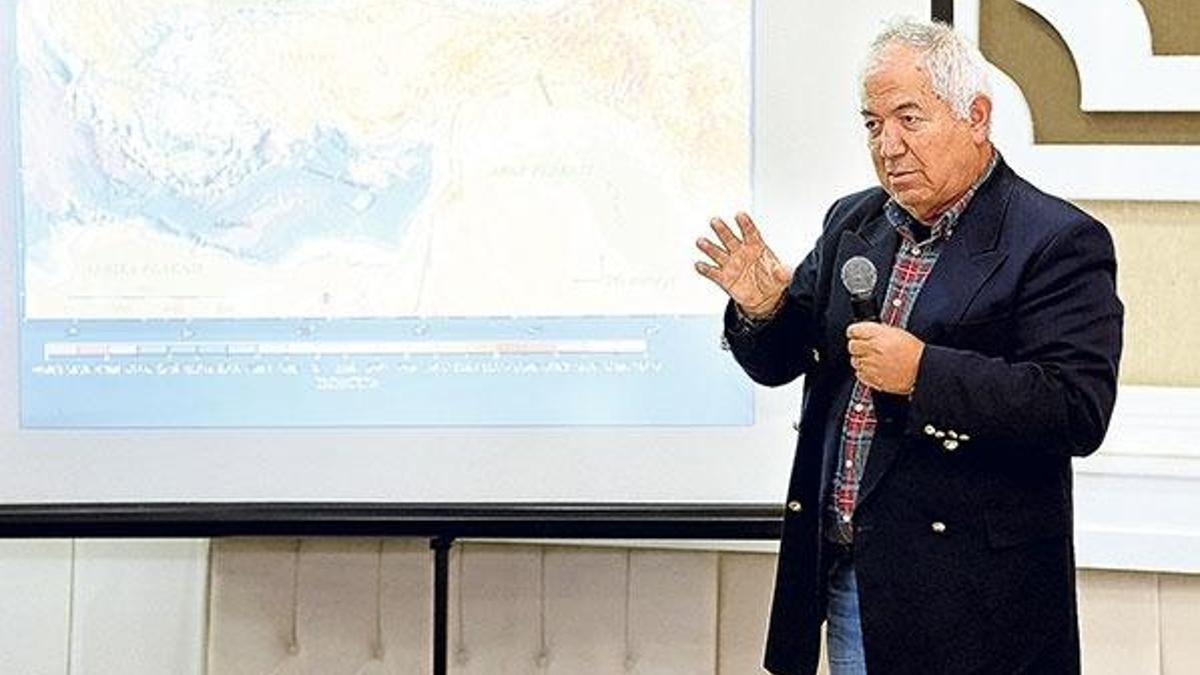 Marmara depremi için 3 tahmin