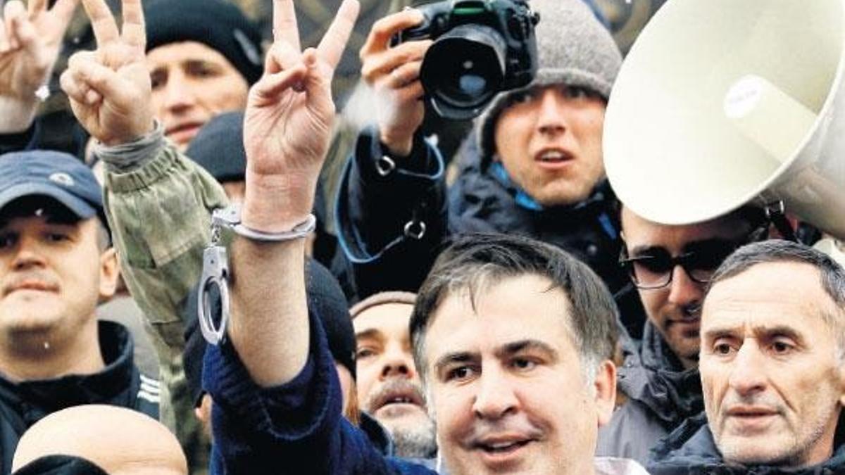 Saakaşvili için yakalama emri