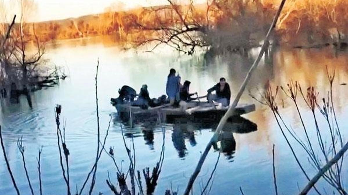Yunan polisi dövüp Türkiye’ye yolladı