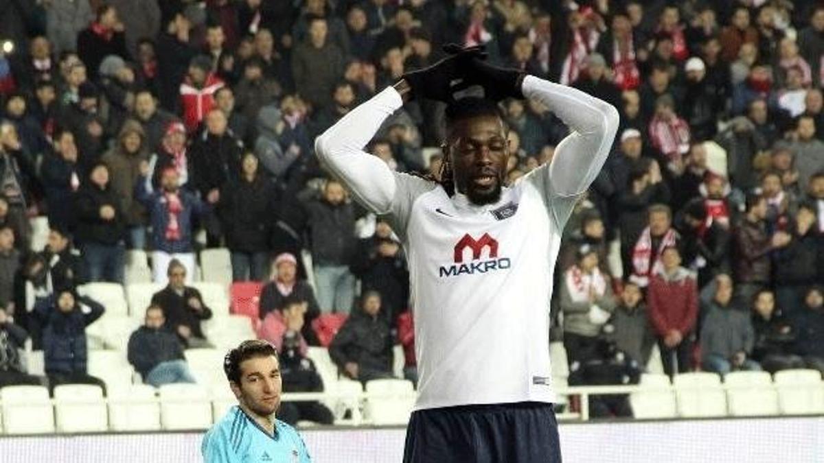 Başakşehir'de iki önemli kayıp