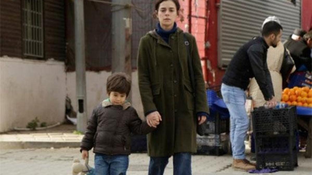 Kadın dizisinin 8. yeni bölümünde Bahar'a büyük şok!