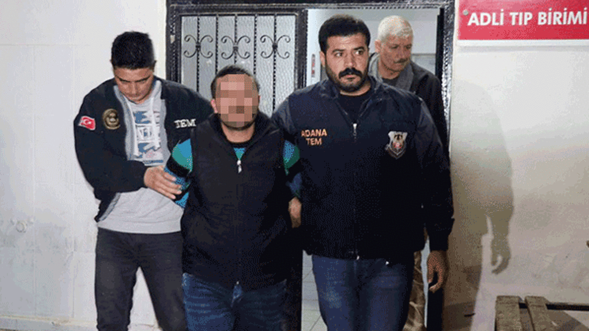 Adana'da Atatürk büstüne saldıran zanlı yakalandı