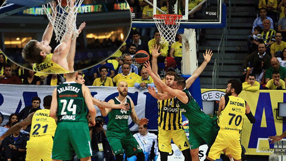 Fenerbahçe Doğuş son çeyrekte yıkıldı!