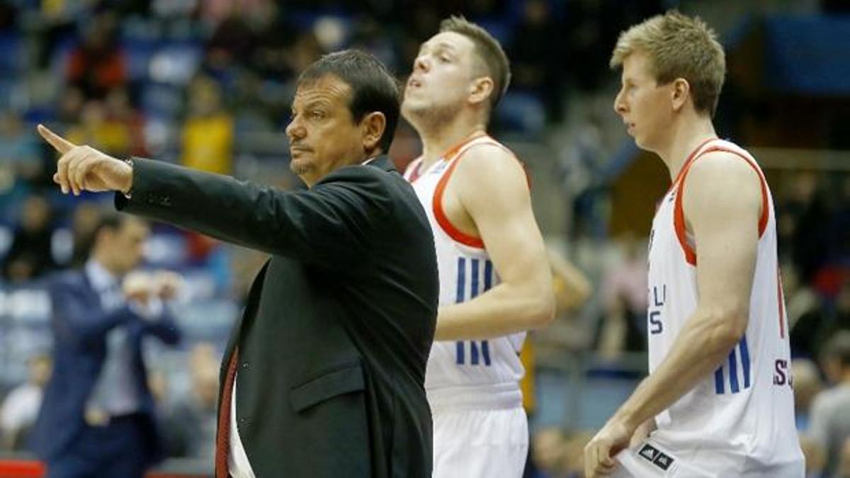 Anadolu Efes deplasmanda farklı yenildi: 86 - 68