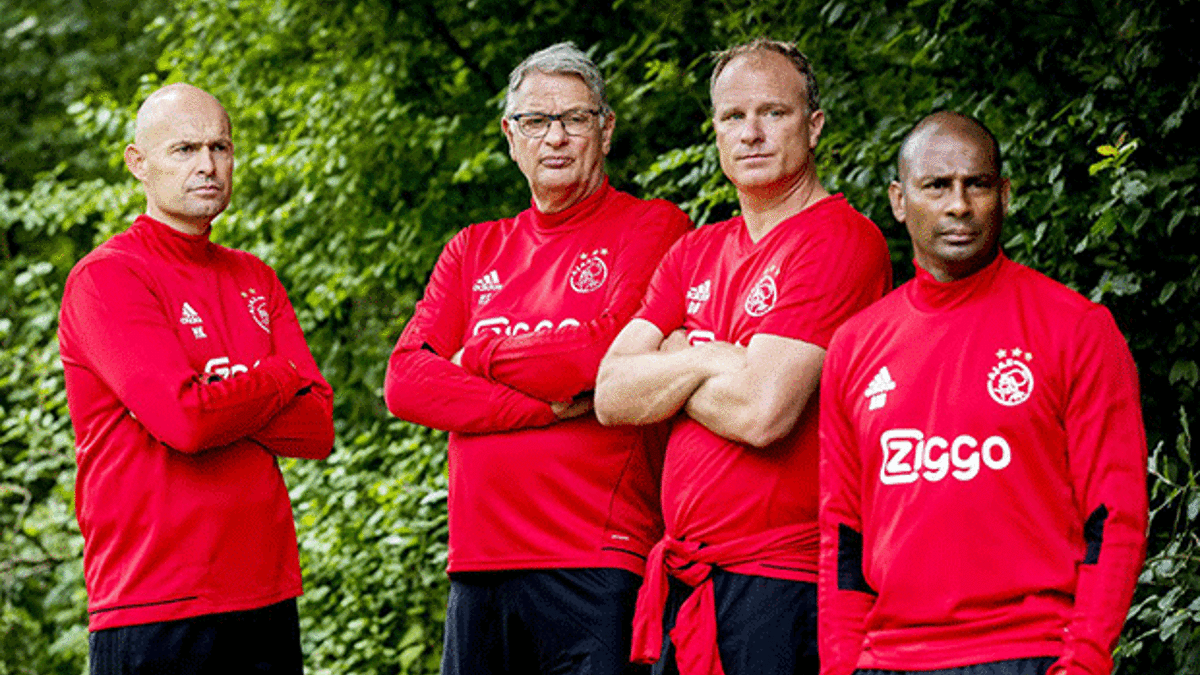 Ajax, teknik ekibiyle yolları ayırdı