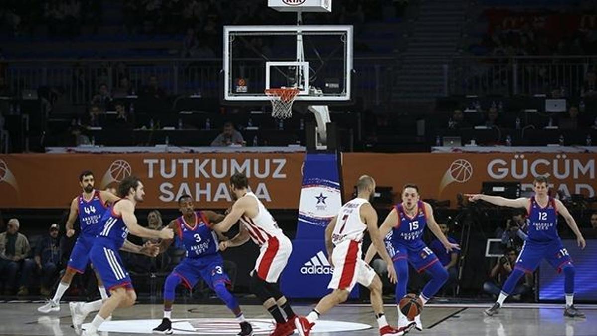 Anadolu Efes'i Spanoulis yıktı