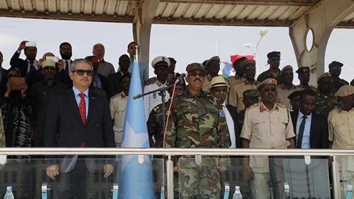 Somali'deki Türk üssü TURKSOM ilk mezunlarını verdi