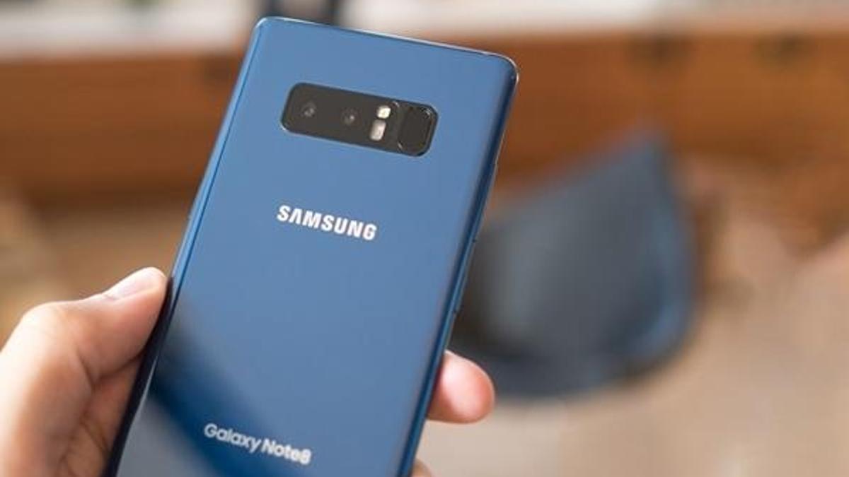 Note 8 rakiplerini ezdi