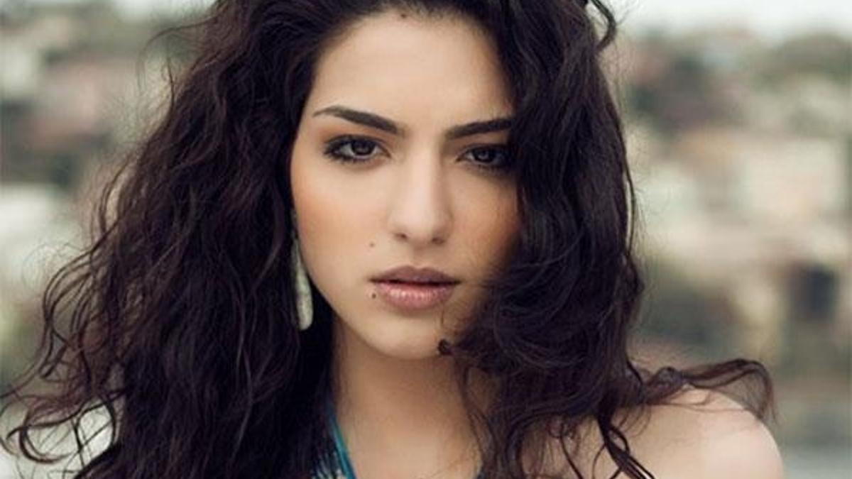 Melisa Aslı Pamuk kimdir?