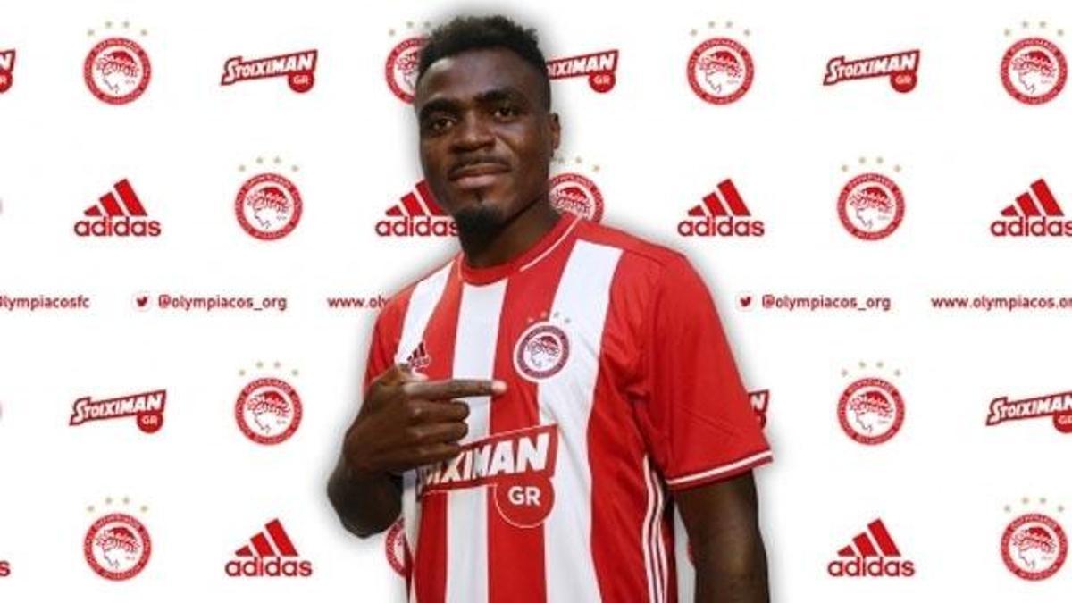 Emenike, Galatasaray'a mesaj gönderdi