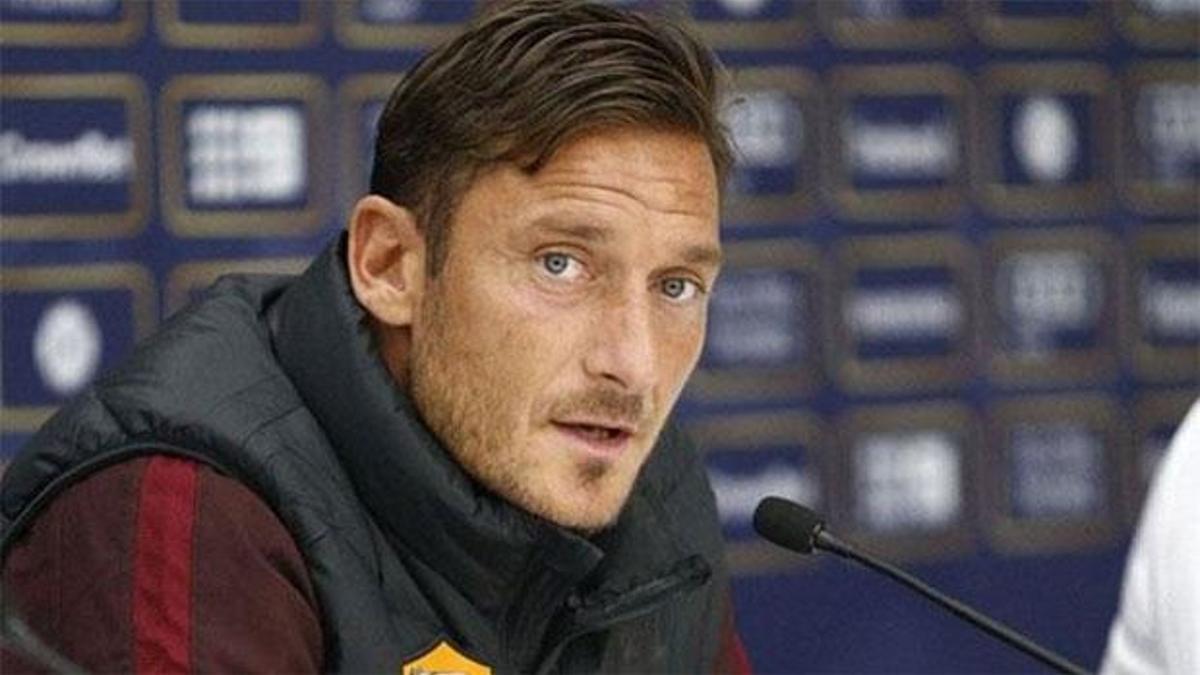 Totti bombaladı! Transfer eleştirisi...