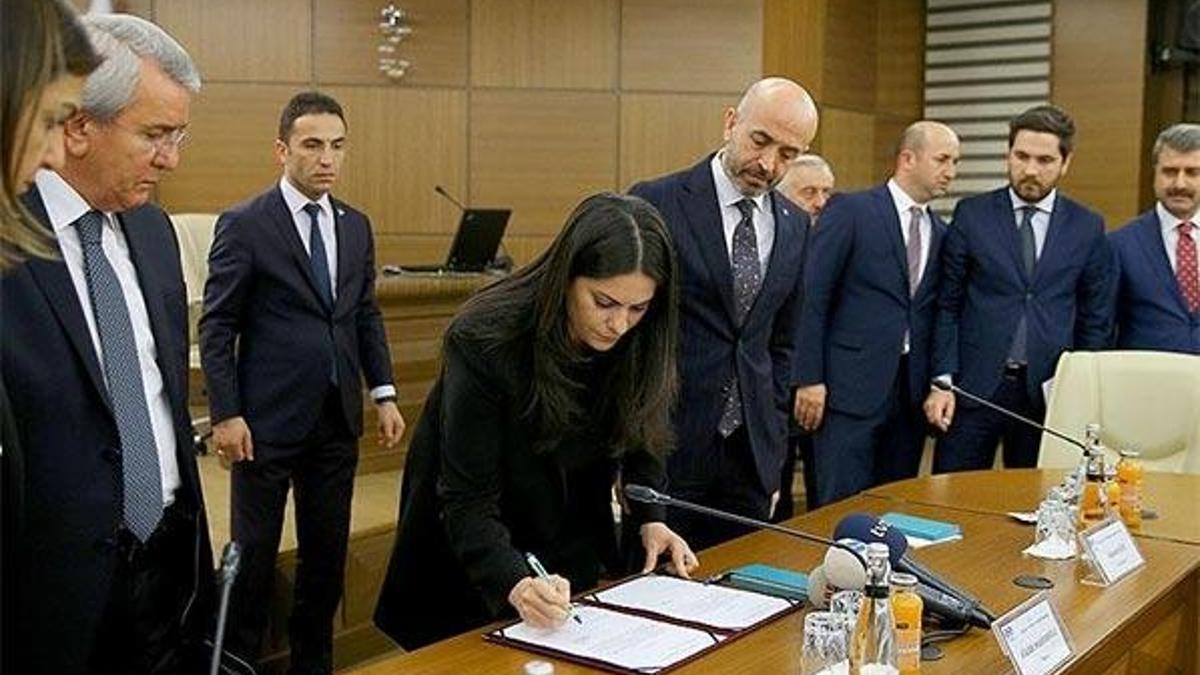 Son dakika! Asgari ücret belli oldu