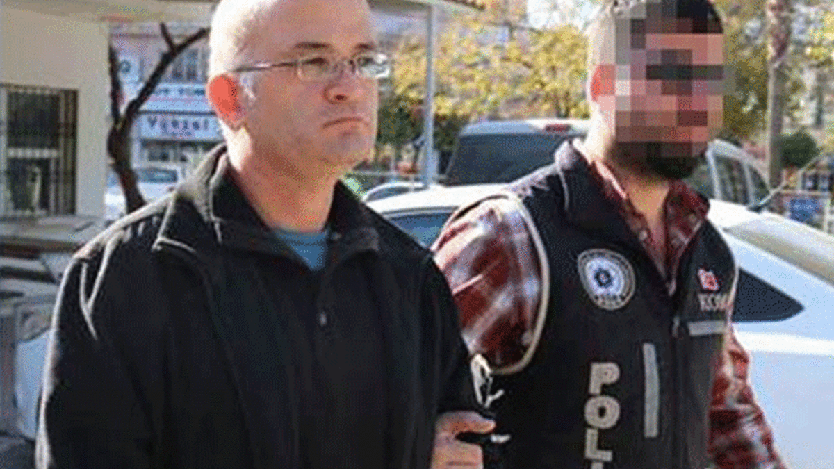 Bir ajan gibi yaşıyordu! Yakalandı! FETÖ'nun 'Emniyet imamı'