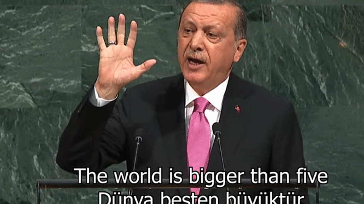 'Dünya 5'ten büyüktür' şarkı oldu!