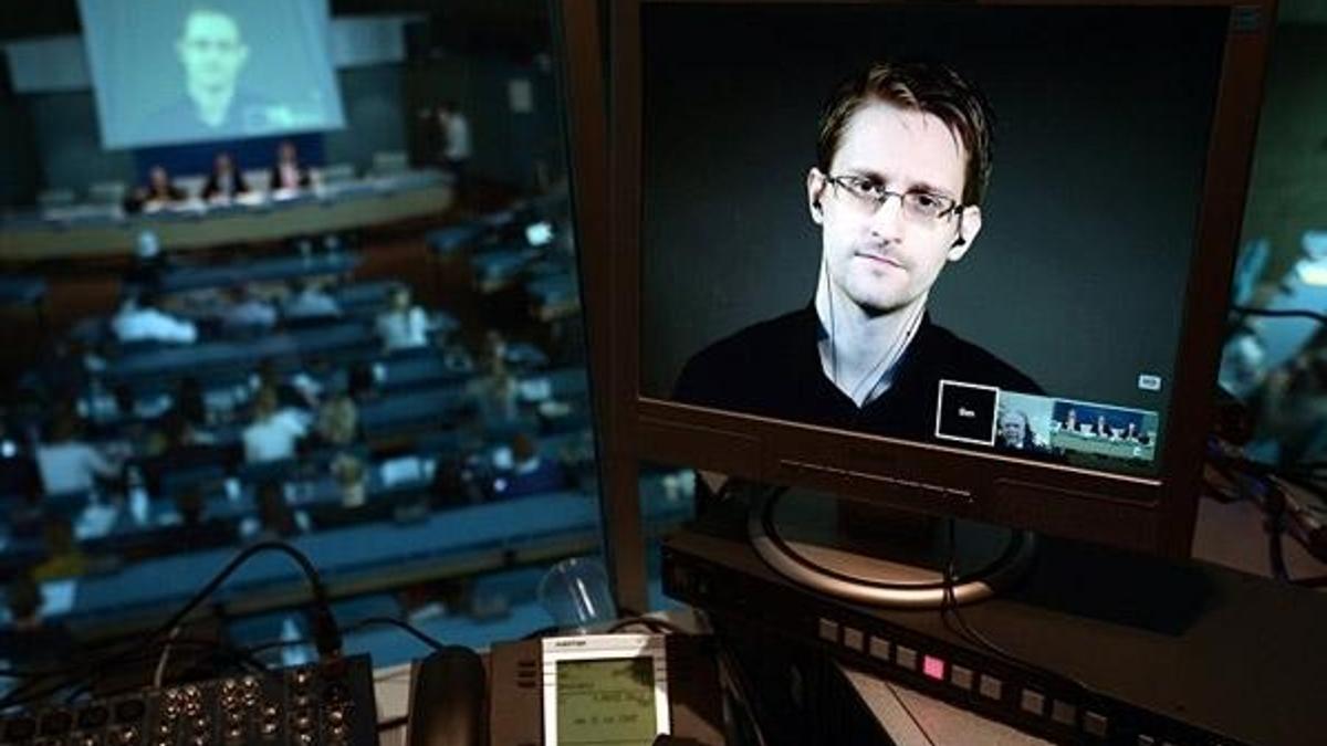 Edward Snowden'dan ABD'ye İran önerisi